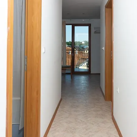 частен в затворен комплекс Apartmán *