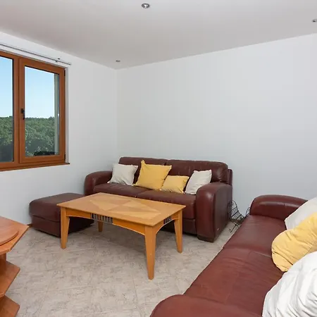 частен в затворен комплекс Sinemorec