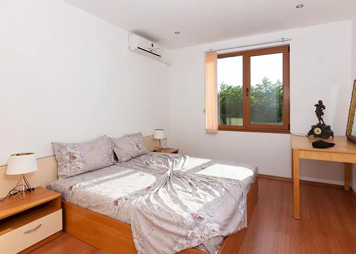 Apartamento частен в затворен комплекс *