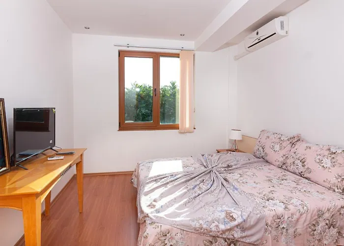 частен в затворен комплекс Apartamento *