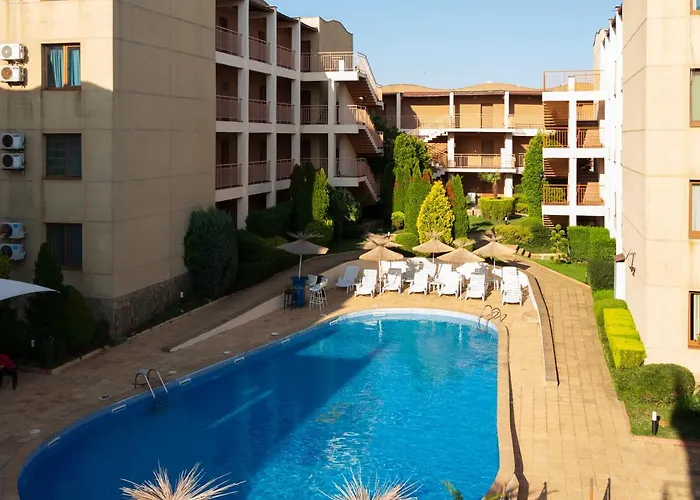 частен в затворен комплекс * 시네모레츠